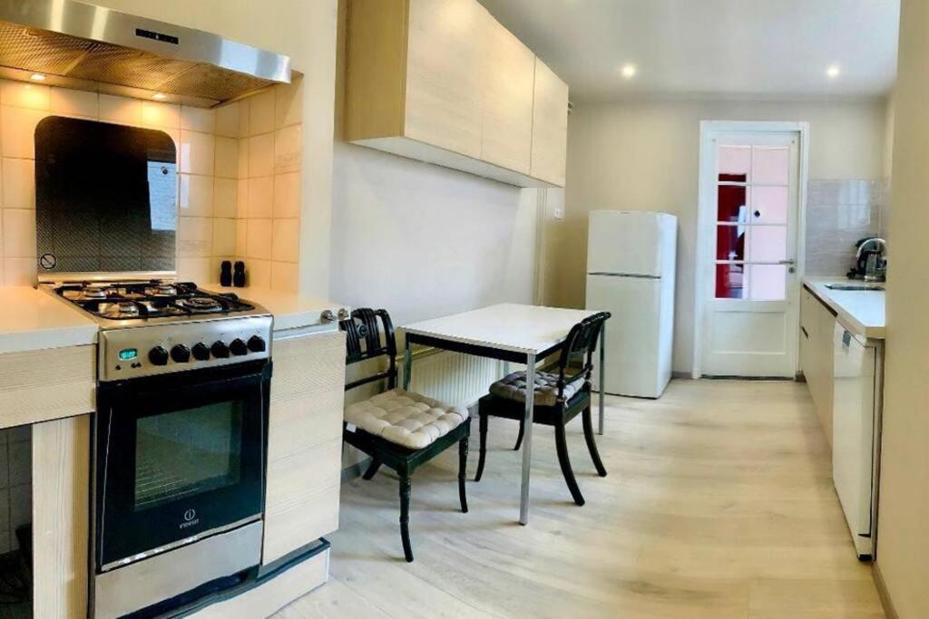 Cosy House In The Heart Of The Center! Apartment Oostburg Exterior foto